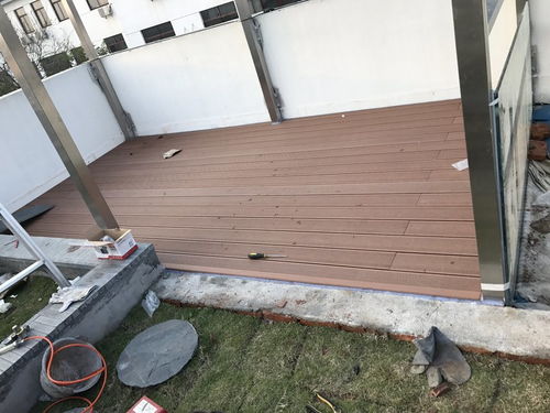 苏州钢结构厂钢架结构楼梯施工不锈钢玻璃楼梯扶手施工